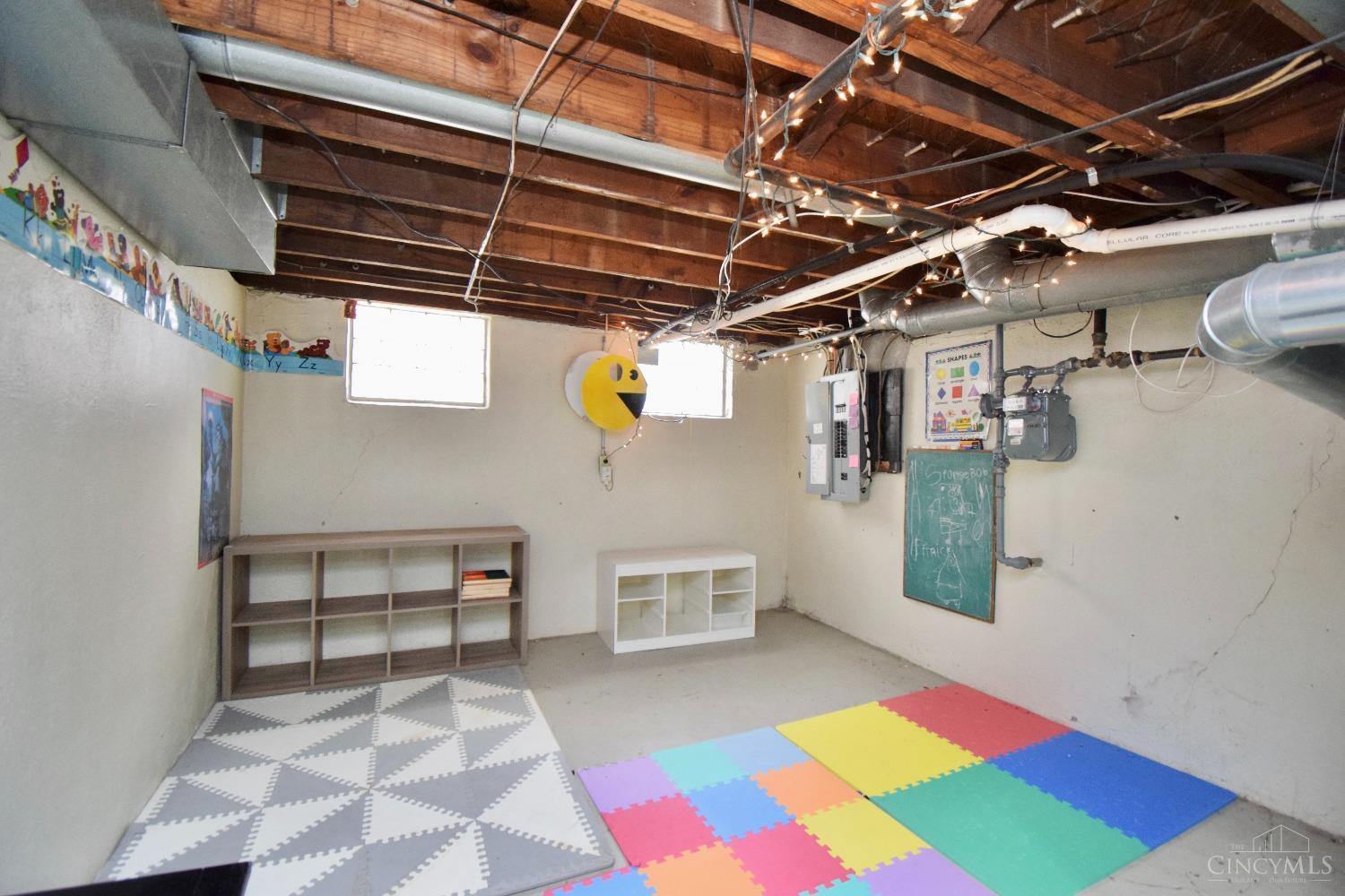 4947 Ralph Avenue Cincinnati, OH 45238 - Photo 45 of 56 Gallery Image 45