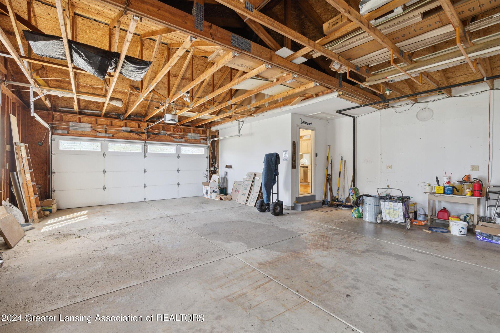 4135 East Clark Road Bath, MI 48808 - Photo 46 of 61 46-4135-Clark-Rd-Bath-Twp-MI-48808-Windo