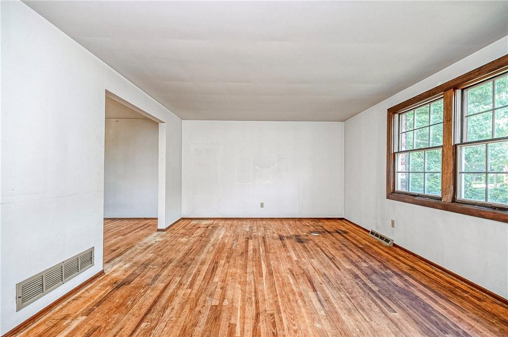 103 Berkeley Road Pittsburgh, PA 15237 - Photo 4 of 29 Gallery Image 4