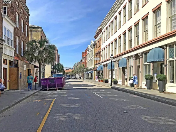 $5,500 | 15 Horlbeck Alley, Unit 7, Charleston, SC 29401