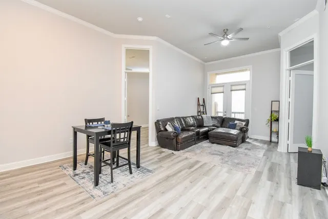$269,000 | 300 St Joseph Parkway, Unit 421, Houston, TX 77002
