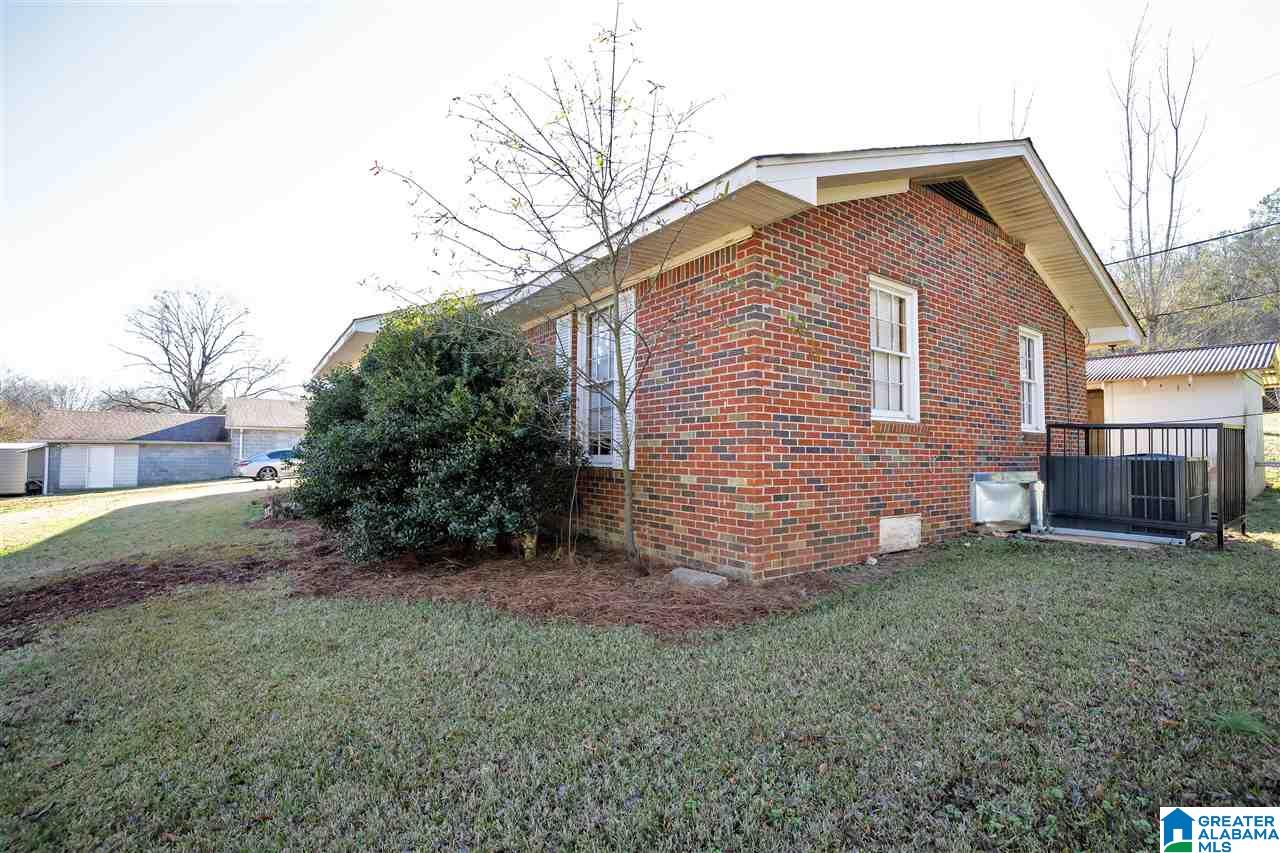 262 Logan Street Sylacauga, AL 35150 - Photo 8 of 13