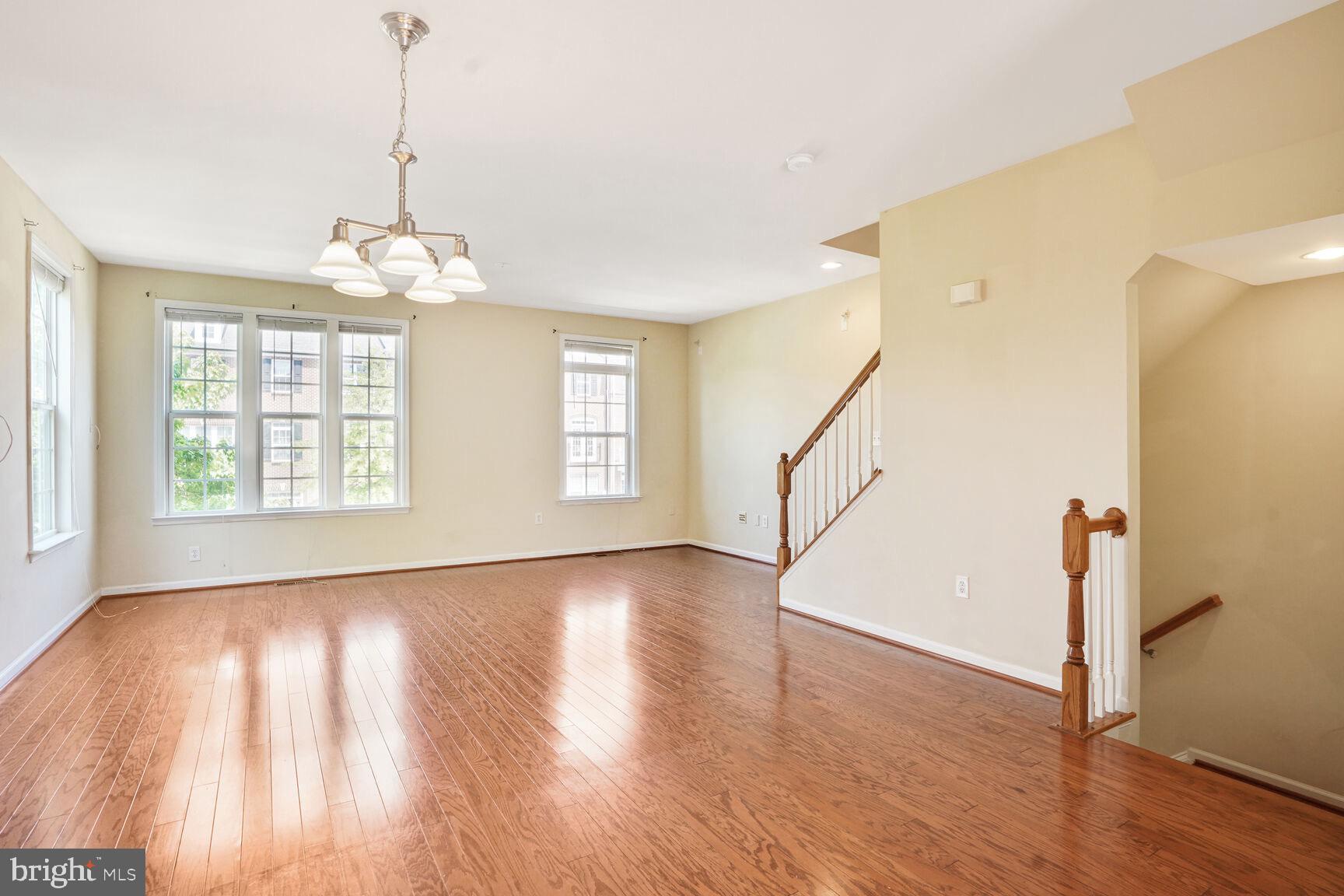 42777 Hay Road Ashburn, VA 20147 - Photo 7 of 21