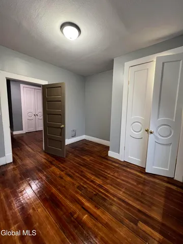 $1,700 | 213 Vrooman Avenue, Unit 1, Amsterdam, NY 12010