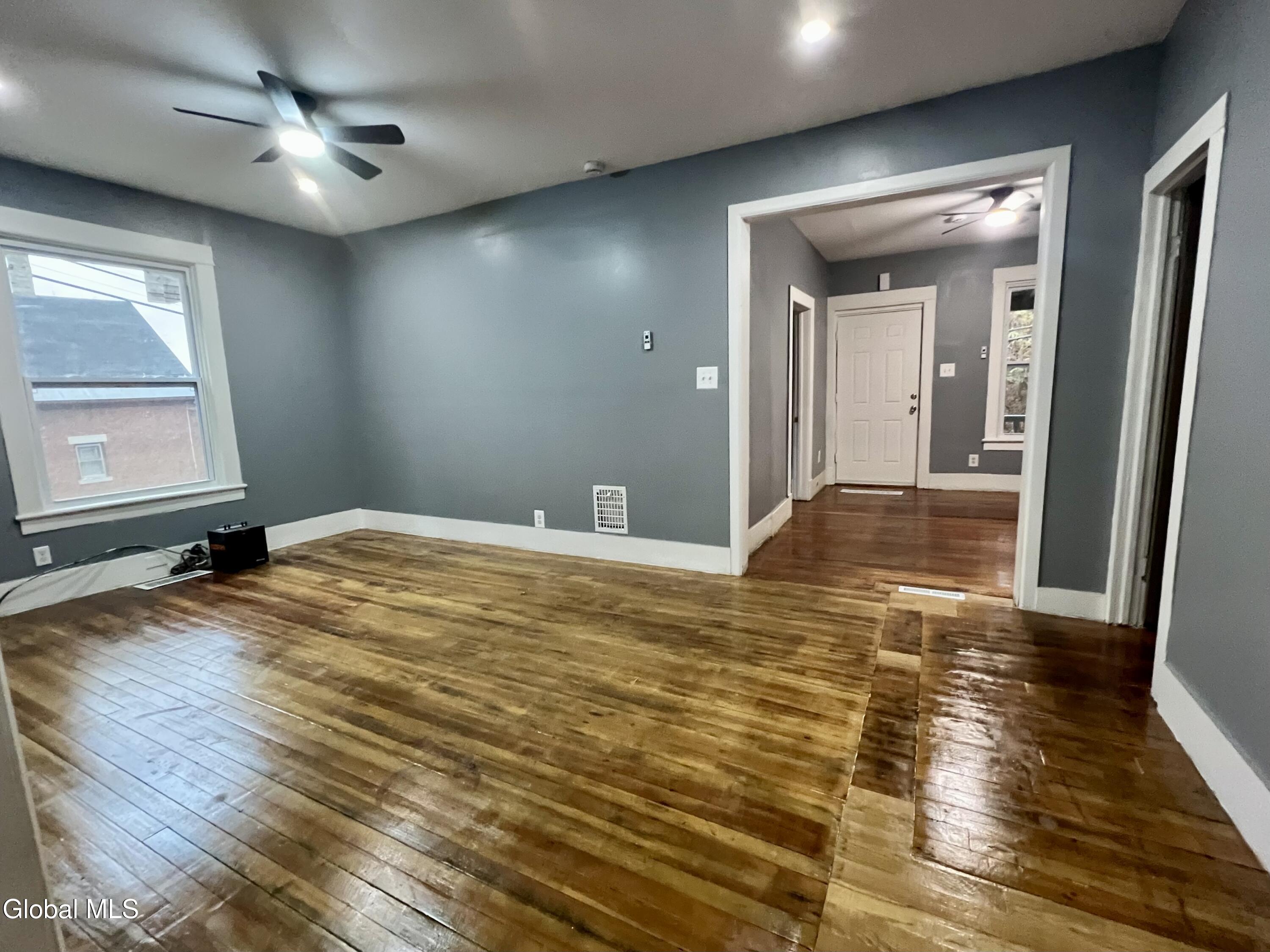 213 Vrooman Avenue, Unit 1 Amsterdam, NY 12010 - Photo 5 of 19 IMG_8231