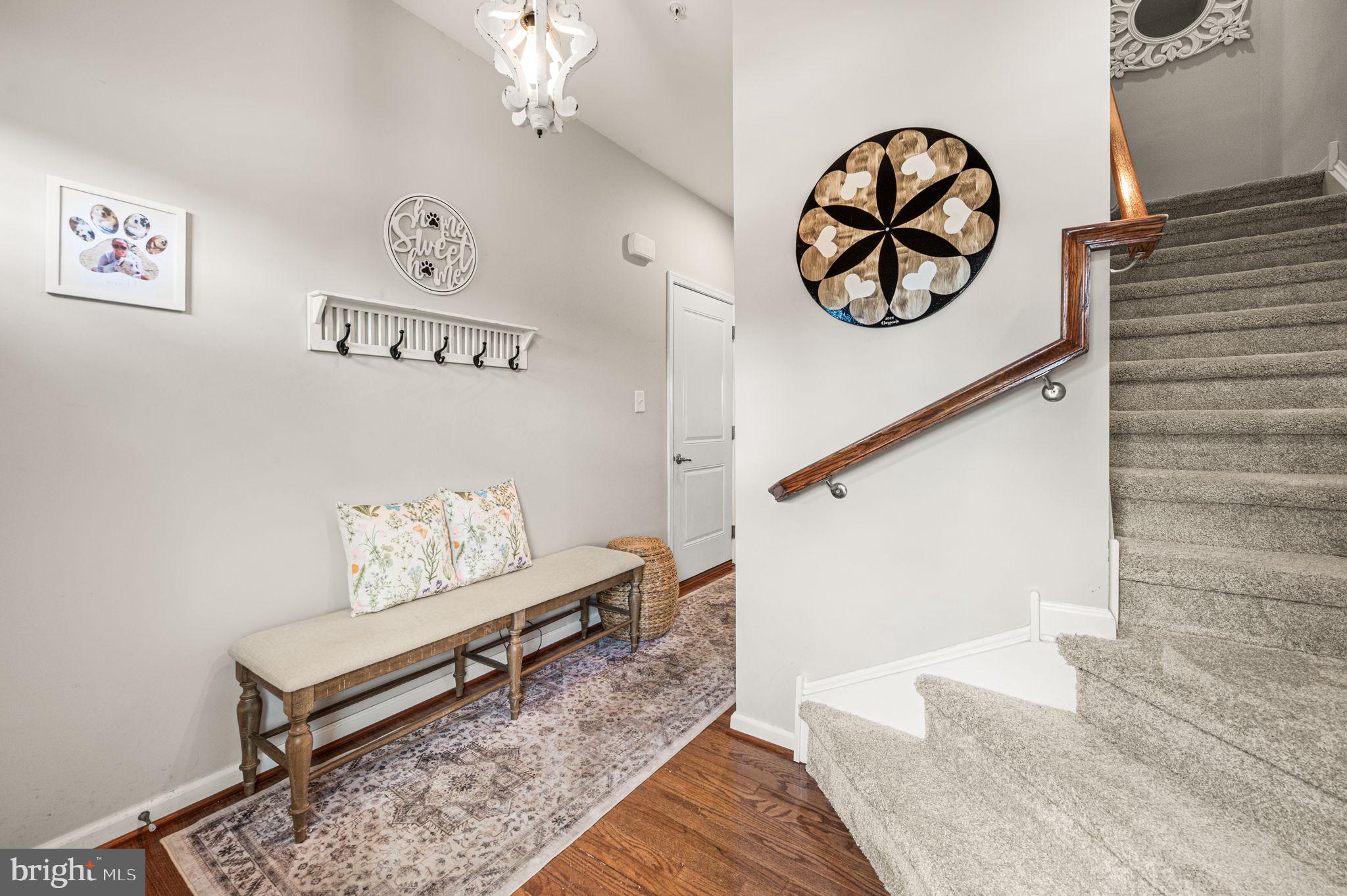 181 Tulsk Road Avondale, PA 19311 - Photo 3 of 37 Entry foyer