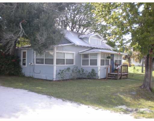 1005 West Midway Road Fort Pierce, FL 34982 - Photo 1 of 6 Primary Photo