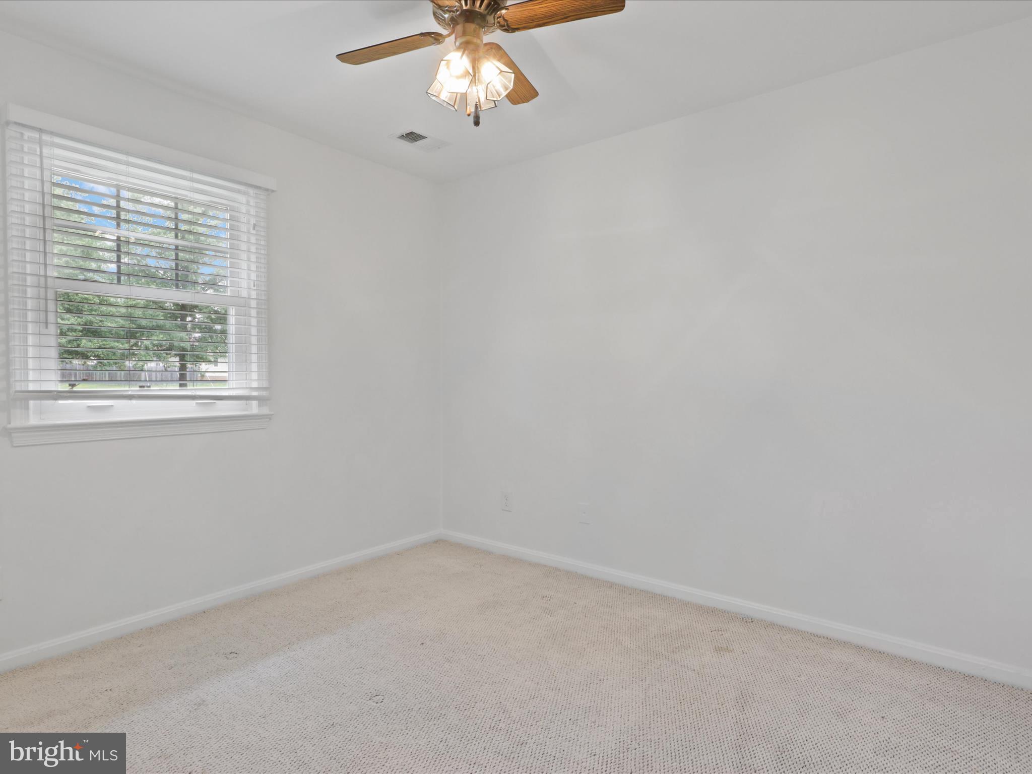 6535 Riefton Court Alexandria, VA 22310 - Photo 27 of 44 Third Bedroom with natural light