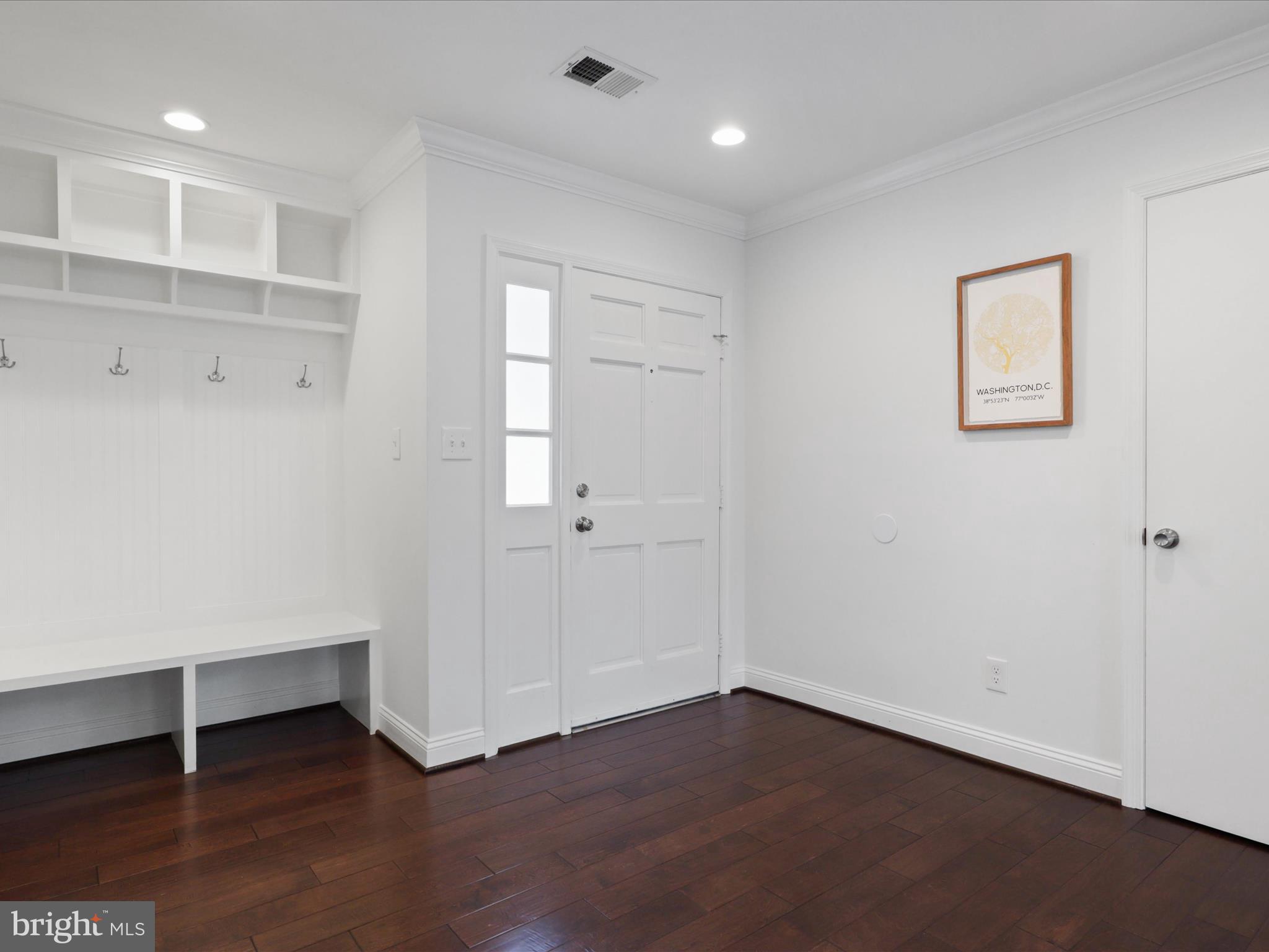 6535 Riefton Court Alexandria, VA 22310 - Photo 30 of 44 Built-in mudroom area