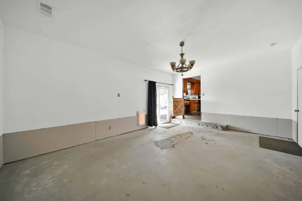 $335,000 | 2687 Wilson Avenue, Redding, CA 96002