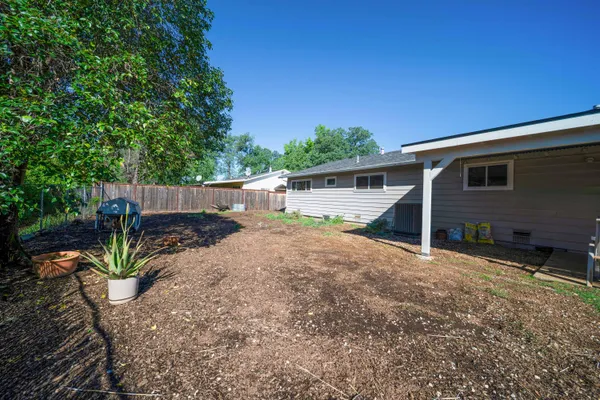 $335,000 | 2687 Wilson Avenue, Redding, CA 96002