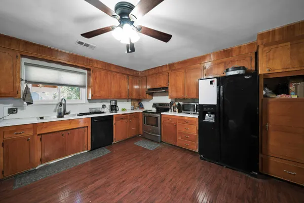 $335,000 | 2687 Wilson Avenue, Redding, CA 96002