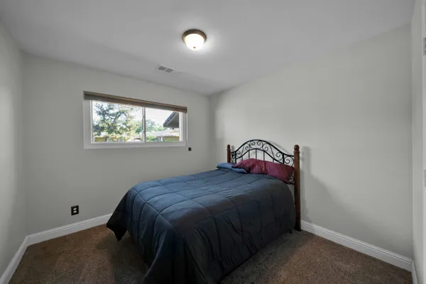 $335,000 | 2687 Wilson Avenue, Redding, CA 96002