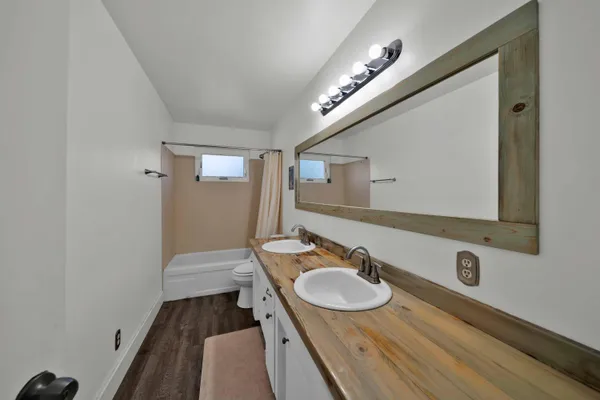 $335,000 | 2687 Wilson Avenue, Redding, CA 96002