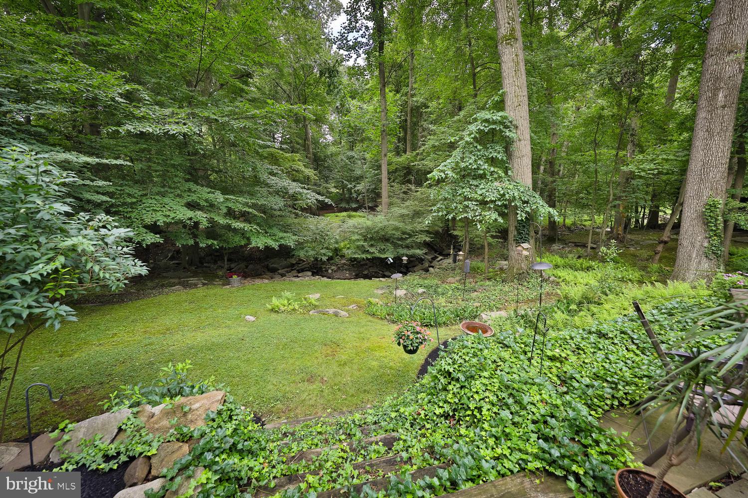2505 Edge Hill Road Huntingdon Valley, PA 19006 - Photo 20 of 28 View of Back yard