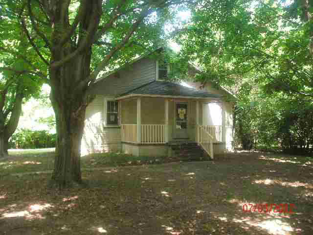 125 South Hawthorne Road Muncie, IN 47304 - Photo 1 of 9