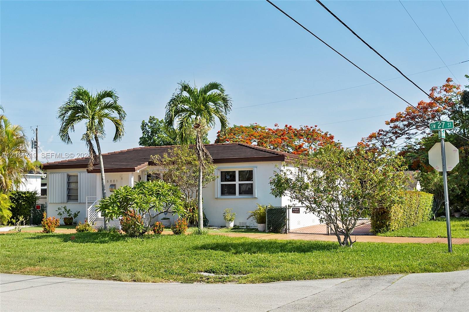 6801 Southwest 27th Street Miami, FL 33155 - Photo 2 of 34