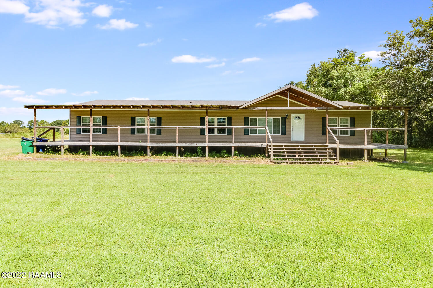 811 Bihm Road Opelousas, LA 70570 - Photo 1 of 26 811 Bihm