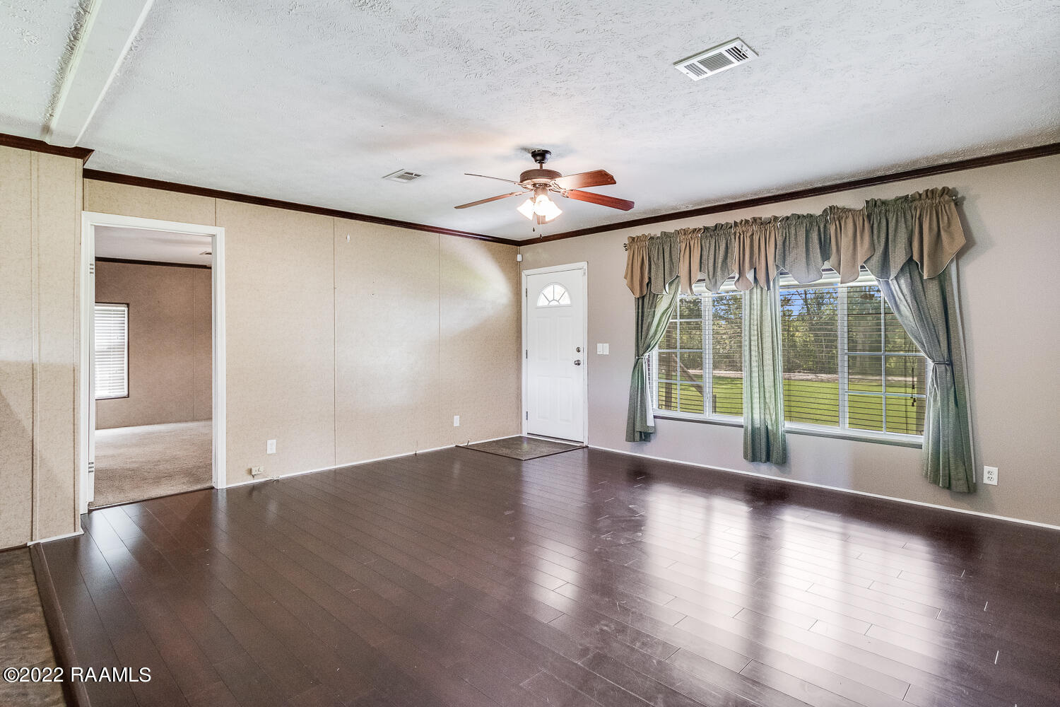 811 Bihm Road Opelousas, LA 70570 - Photo 3 of 26 811 Bihm-15