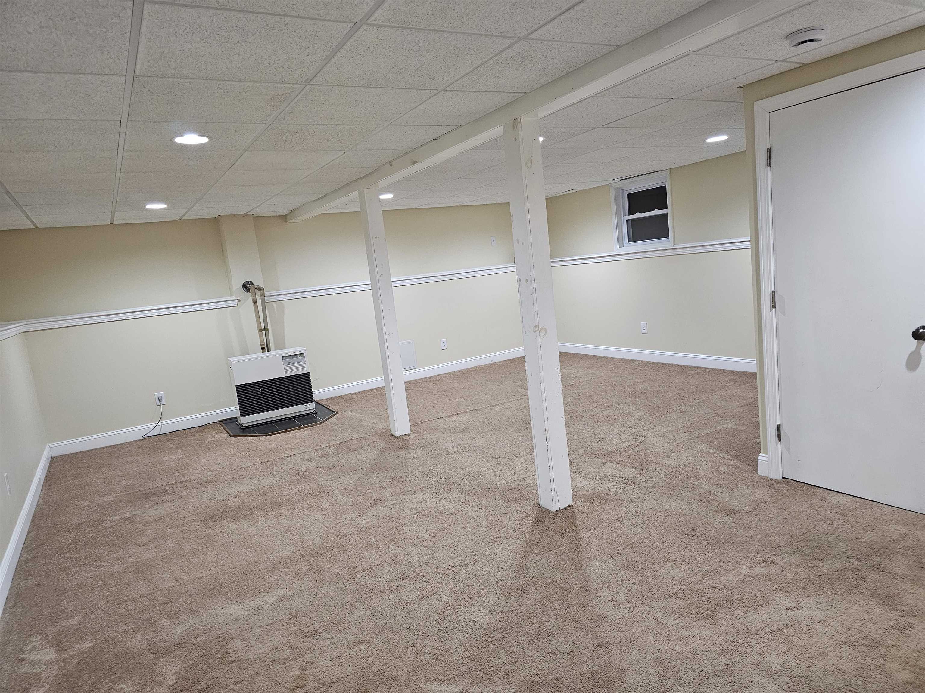 203 Bypass 28 Derry, NH 03038 - Photo 19 of 34