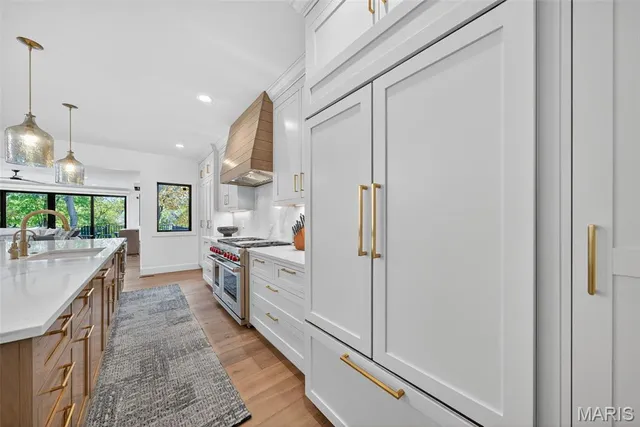 $2,990,000 | 22 Holloway Drive, Lake St. Louis, MO 63367