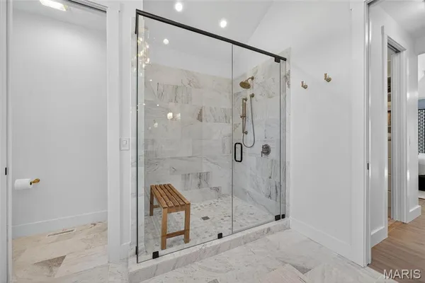 $2,990,000 | 22 Holloway Drive, Lake St. Louis, MO 63367