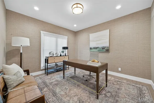 $2,990,000 | 22 Holloway Drive, Lake St. Louis, MO 63367