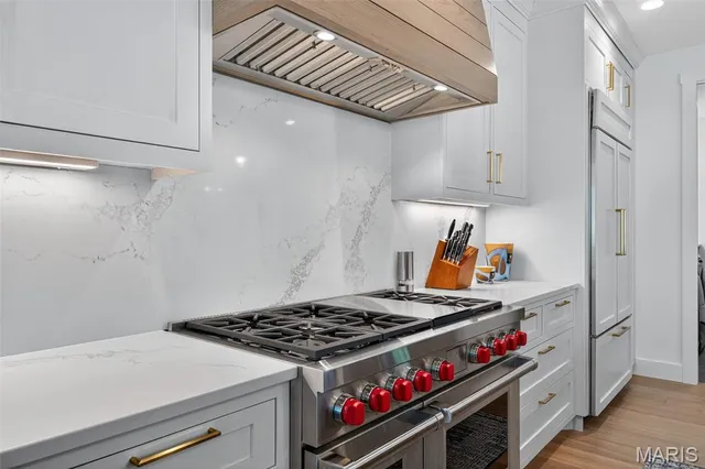 $2,990,000 | 22 Holloway Drive, Lake St. Louis, MO 63367