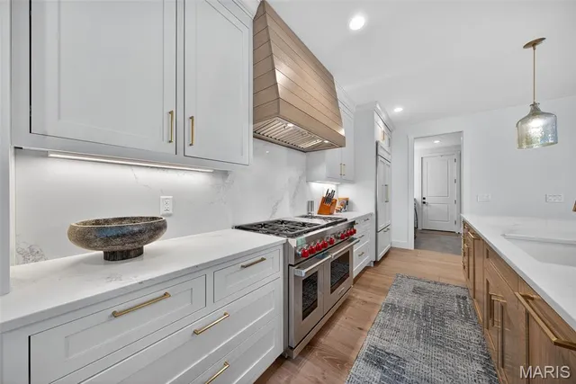 $2,990,000 | 22 Holloway Drive, Lake St. Louis, MO 63367