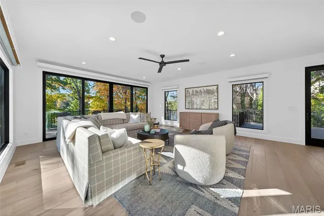 $2,990,000 | 22 Holloway Drive, Lake St. Louis, MO 63367