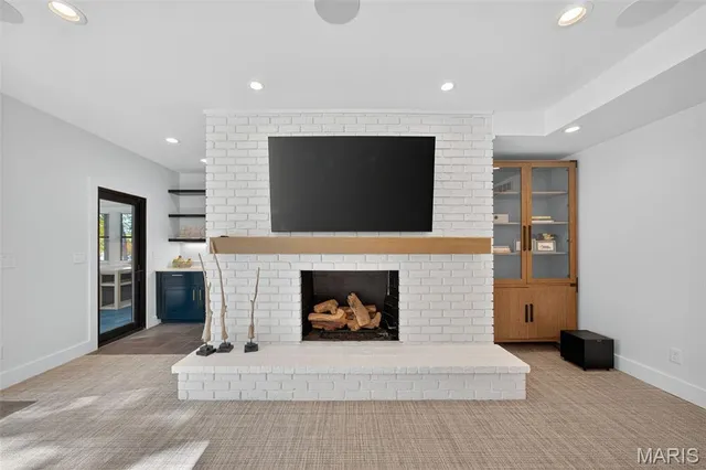 $2,990,000 | 22 Holloway Drive, Lake St. Louis, MO 63367