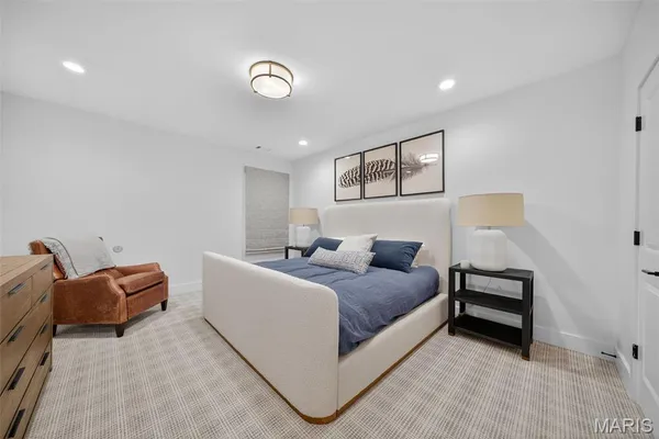 $2,990,000 | 22 Holloway Drive, Lake St. Louis, MO 63367