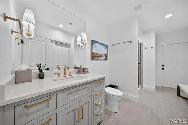 $2,990,000 | 22 Holloway Drive, Lake St. Louis, MO 63367