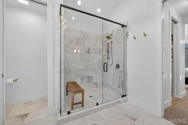 $2,990,000 | 22 Holloway Drive, Lake St. Louis, MO 63367