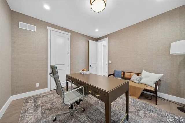 $2,990,000 | 22 Holloway Drive, Lake St. Louis, MO 63367