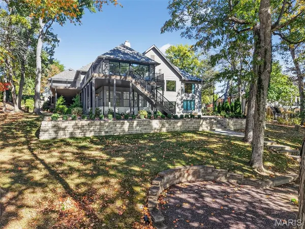 $2,990,000 | 22 Holloway Drive, Lake St. Louis, MO 63367