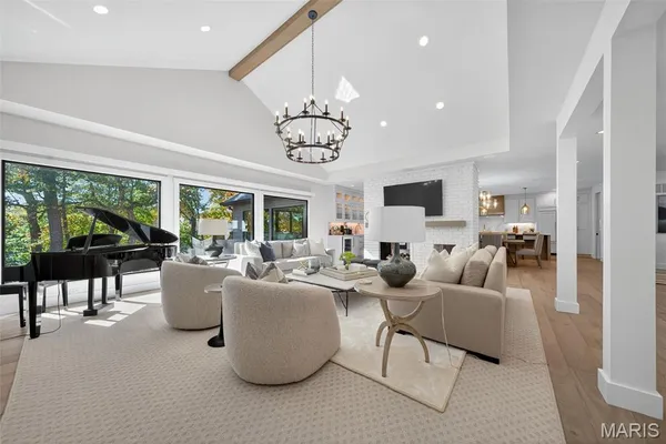 $2,990,000 | 22 Holloway Drive, Lake St. Louis, MO 63367