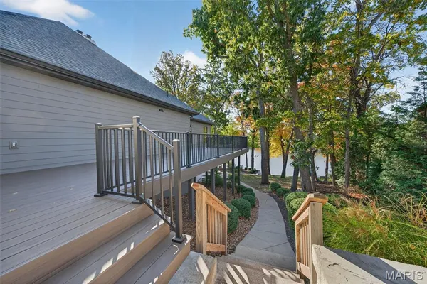 $2,990,000 | 22 Holloway Drive, Lake St. Louis, MO 63367