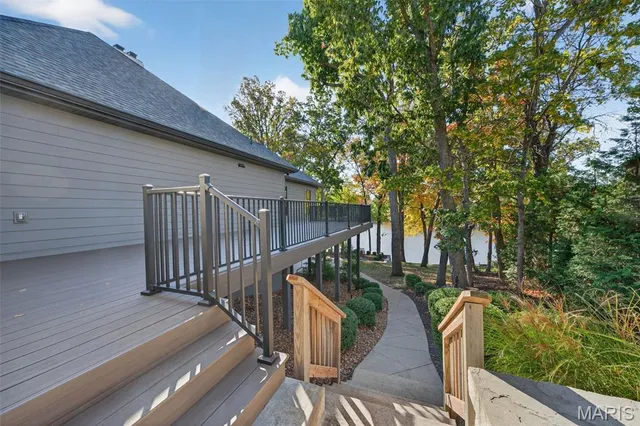 $2,990,000 | 22 Holloway Drive, Lake St. Louis, MO 63367