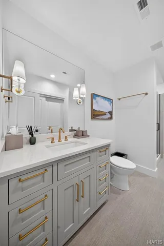 $2,990,000 | 22 Holloway Drive, Lake St. Louis, MO 63367