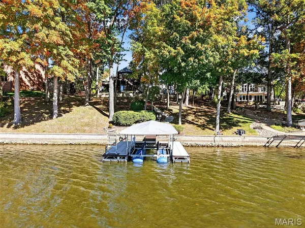 $2,990,000 | 22 Holloway Drive, Lake St. Louis, MO 63367