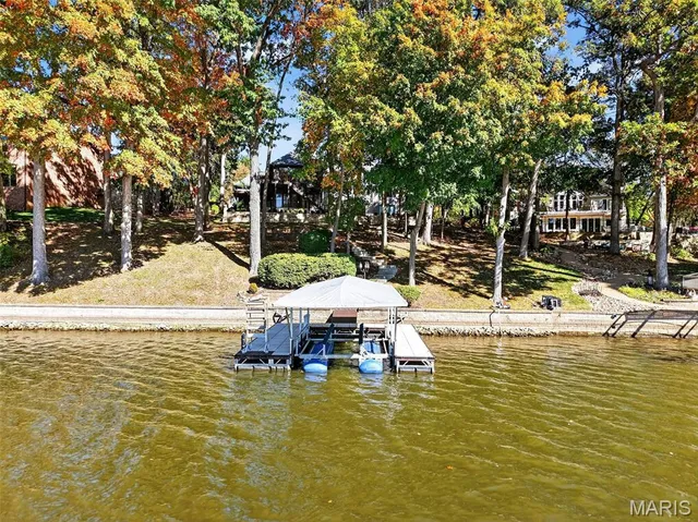 $2,990,000 | 22 Holloway Drive, Lake St. Louis, MO 63367