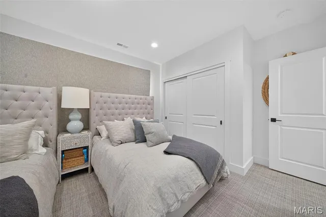 $2,990,000 | 22 Holloway Drive, Lake St. Louis, MO 63367