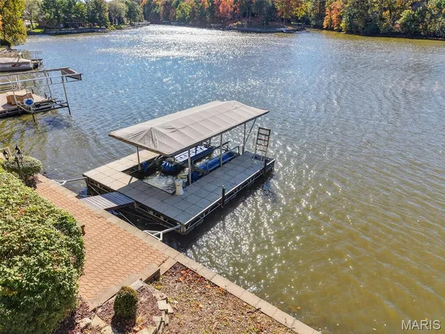 $2,990,000 | 22 Holloway Drive, Lake St. Louis, MO 63367