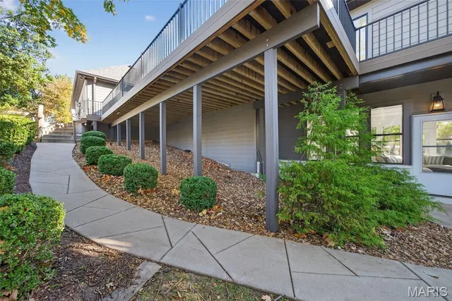 $2,990,000 | 22 Holloway Drive, Lake St. Louis, MO 63367