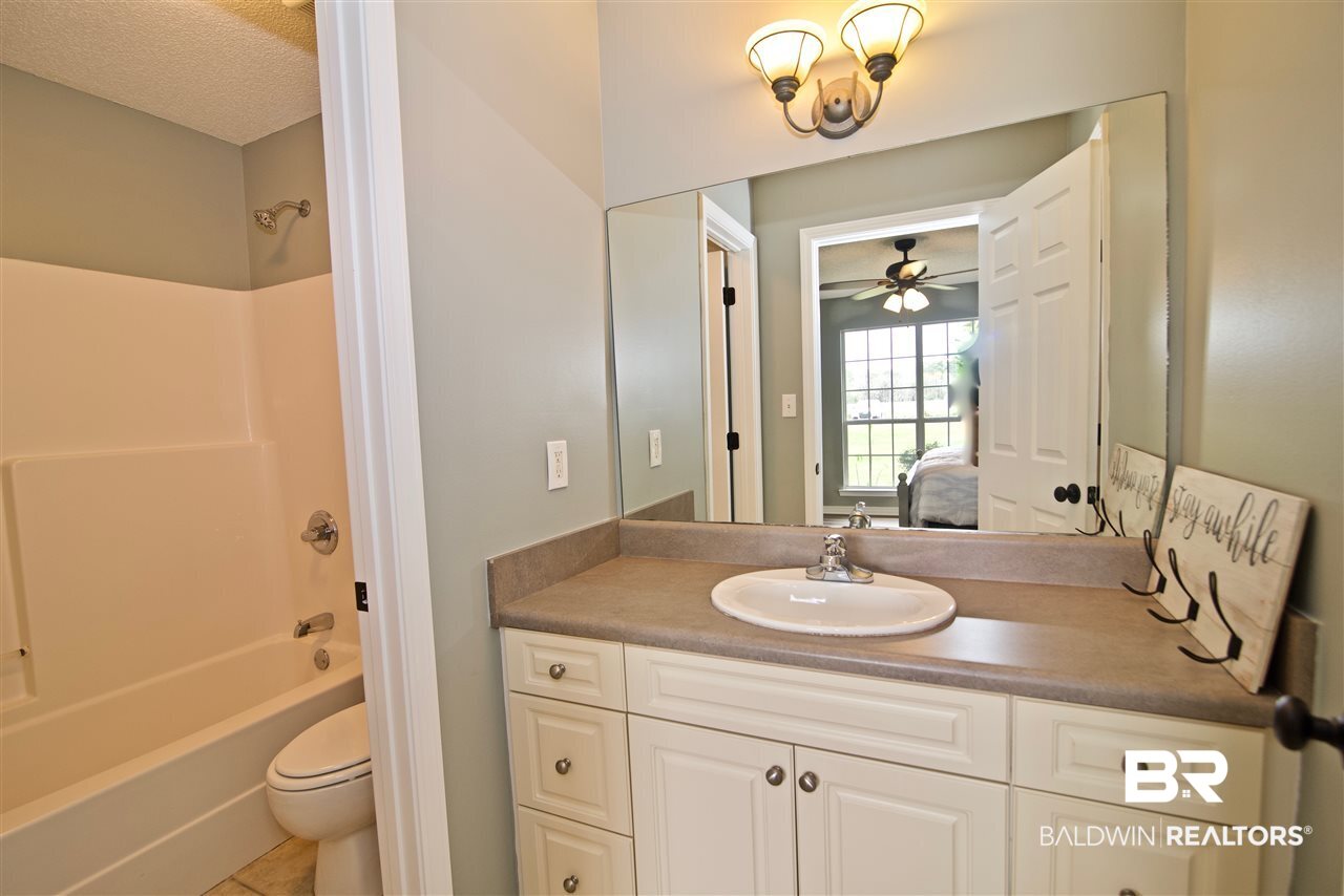 17517 Eastview Loop Foley, AL 36535 - Photo 26 of 48
