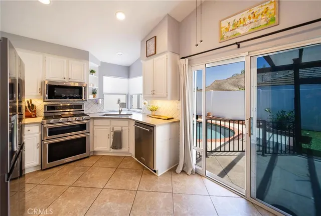 $690,000 | 31593 Calle Los Padres, Temecula, CA 92592