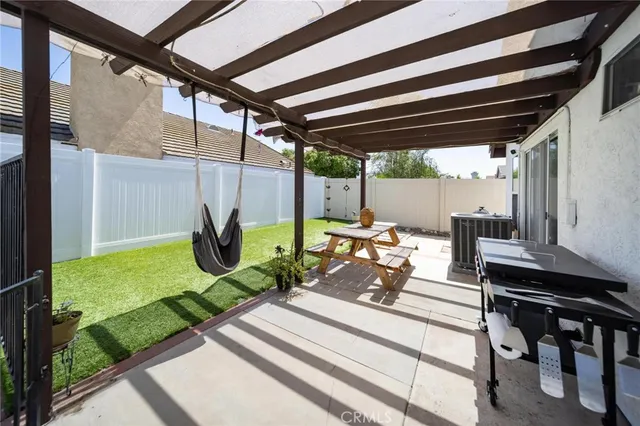 $690,000 | 31593 Calle Los Padres, Temecula, CA 92592