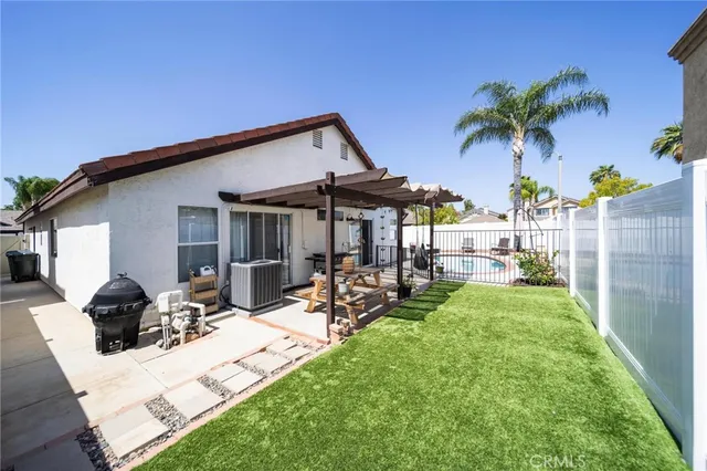 $690,000 | 31593 Calle Los Padres, Temecula, CA 92592