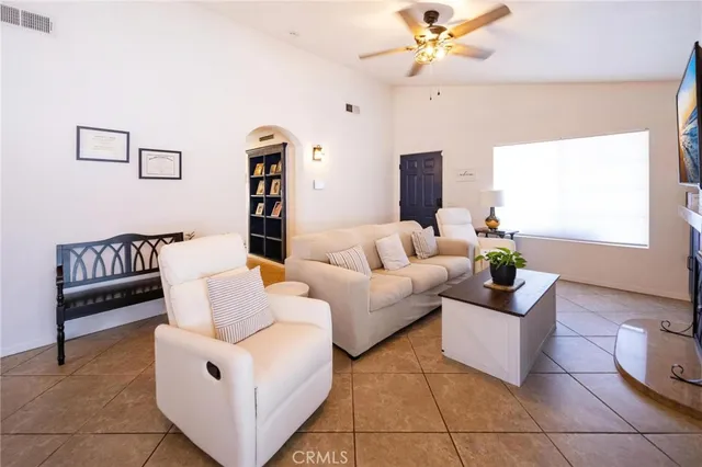 $690,000 | 31593 Calle Los Padres, Temecula, CA 92592